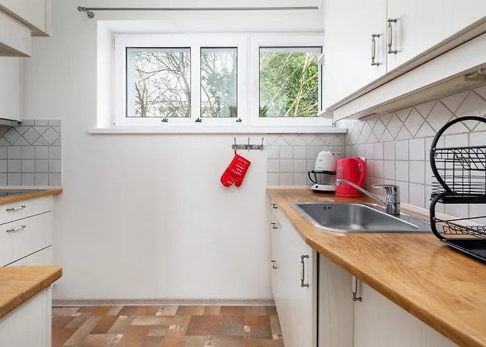Marynarzy Okrętów Pogranicza Apartments by Renters